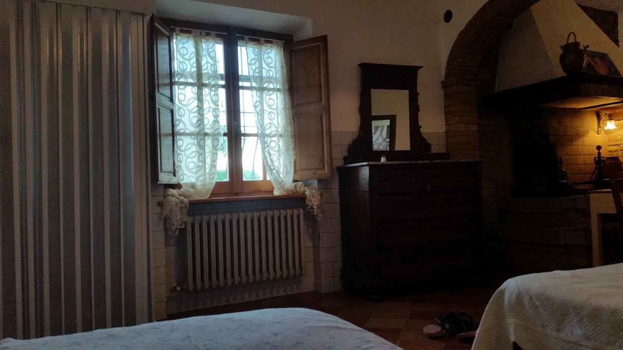 La Fenice B&B Montepulciano Stazione Buitenkant foto