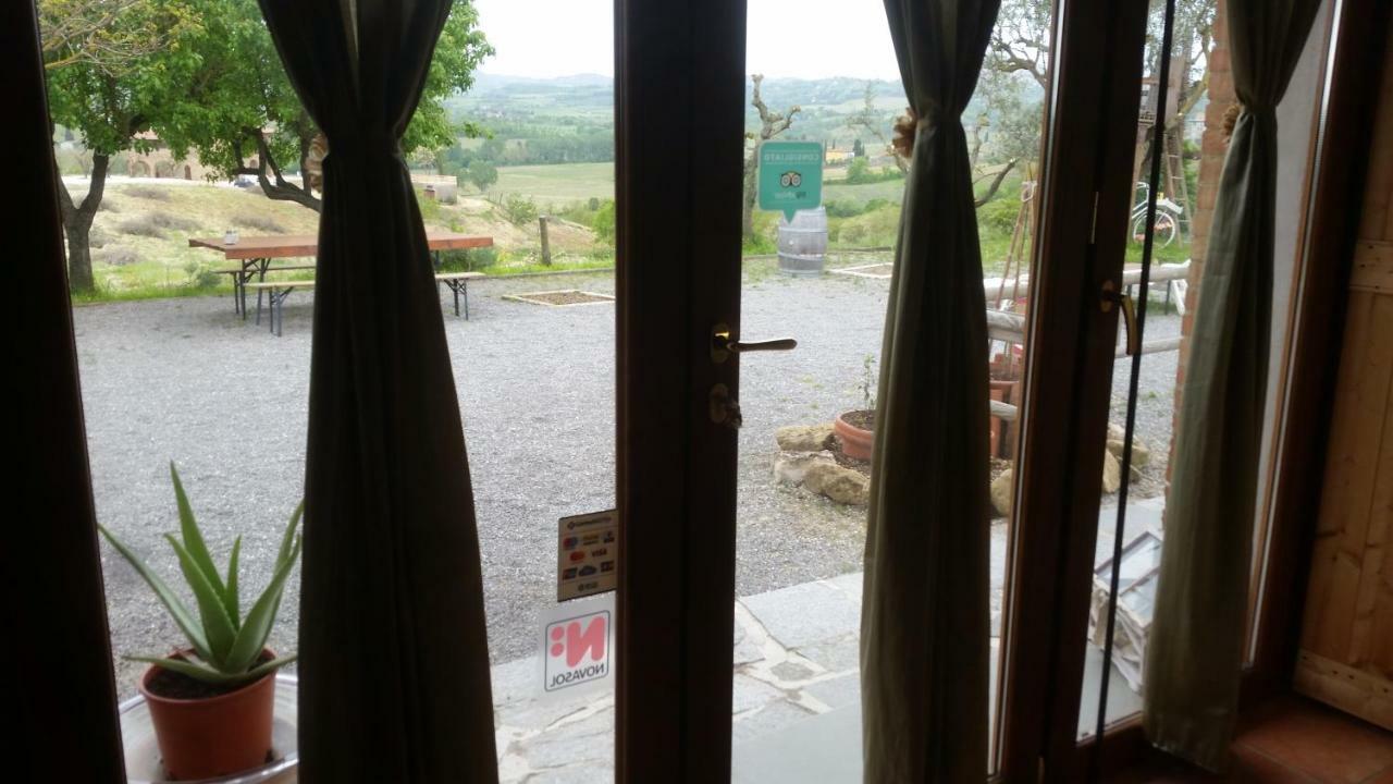La Fenice B&B Montepulciano Stazione Buitenkant foto